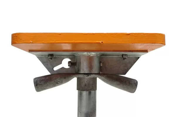 Motor Boat Stand closeup of pad and wing nut.